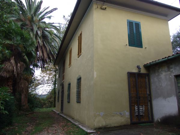 fronte villa