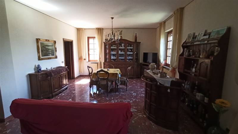 Villa abitabile a Castelnuovo Magra