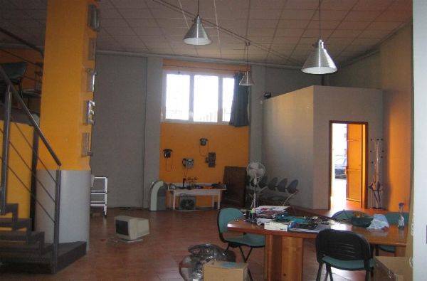 capannone la loggia marco sproccati 008.jpg