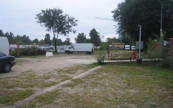 terreno parcheggio agostaro 25 9 002.jpg