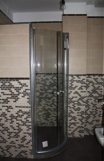 Bagno con doccia