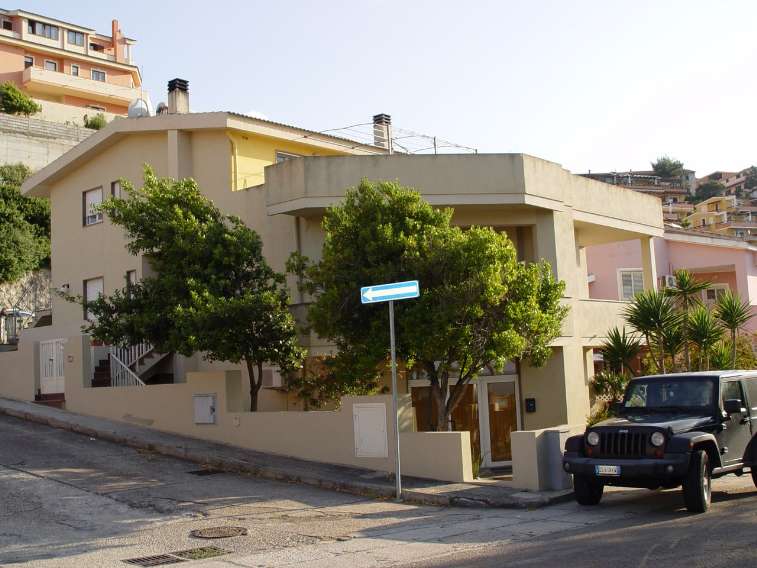 Casa semi indipendente in Via Zirulia a Castelsardo