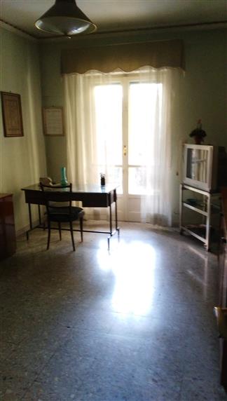 Appartamento in Via Simone Martini (via g. Capaldo) in zona Arenella a Napoli