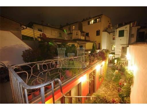 APPARTAMENTI - IN TERRATETTO - FIRENZE