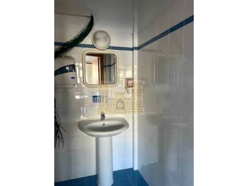 FONDI NEGOZI UFFICI - APPARTAMENTO USO UFFICIO - F