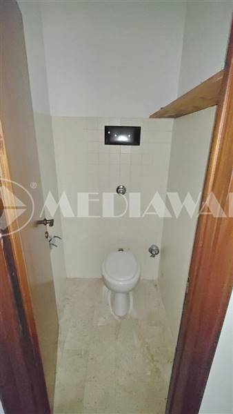 BR-109-NV 08 (5).jpg