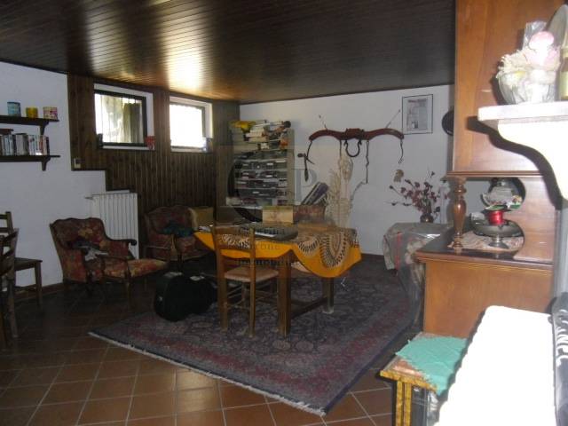 vendesi villa moderna San Donato in Collina