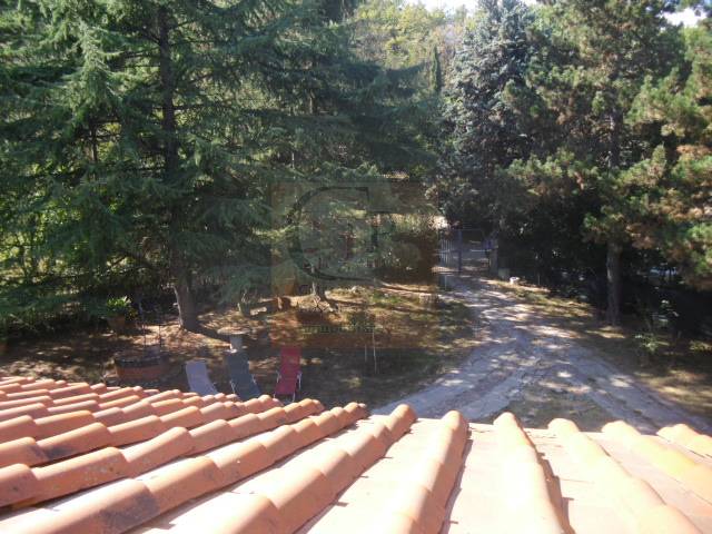 vendesi villa moderna San Donato in Collina