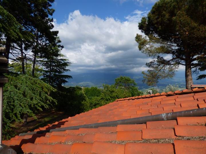BAGNO A RIPOLI VENDESI VILLA MODERNA