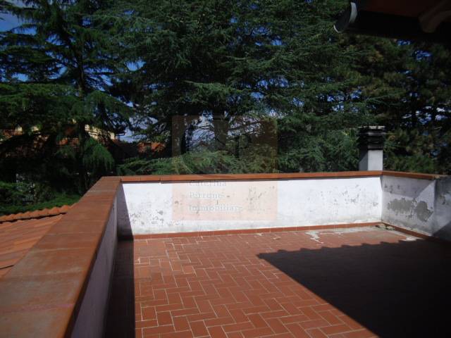 vendesi villa moderna San Donato in Collina