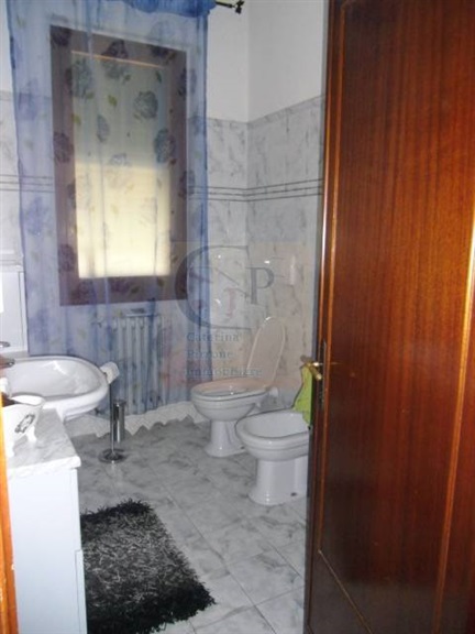 vendesi villa moderna San Donato in Collina