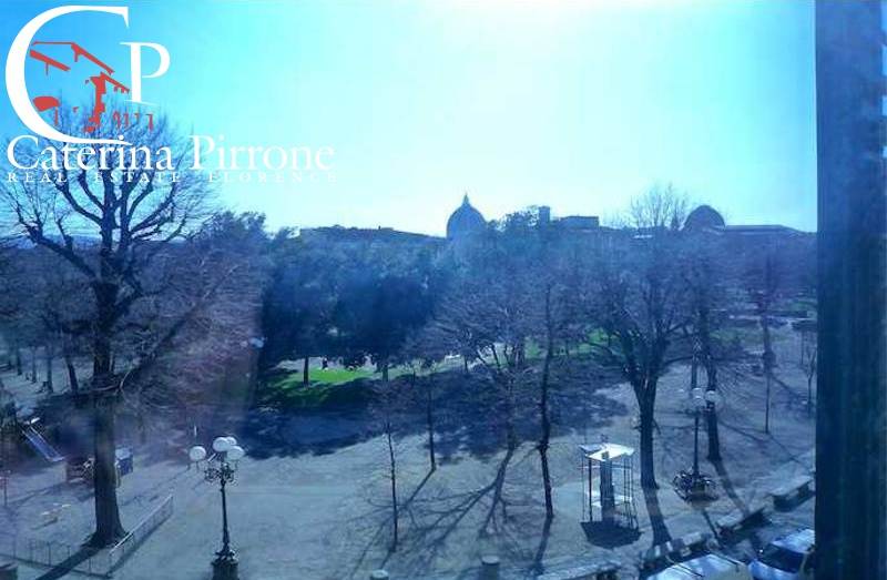 Firenze Centro vendesi appartamento signorile con