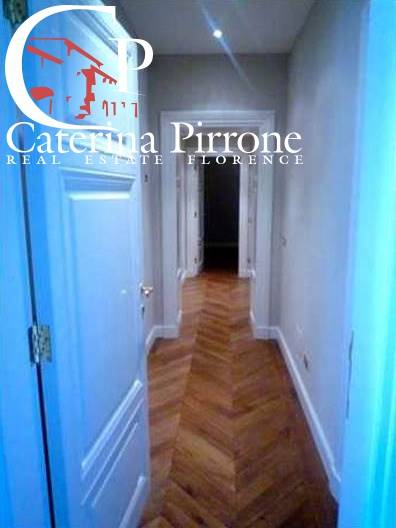 Firenze Centro vendesi appartamento signorile con