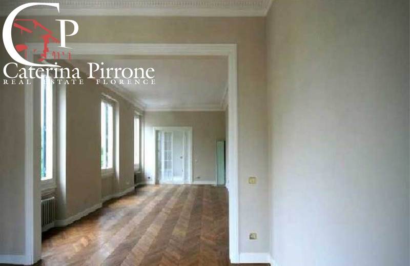 Firenze Centro vendesi appartamento signorile con
