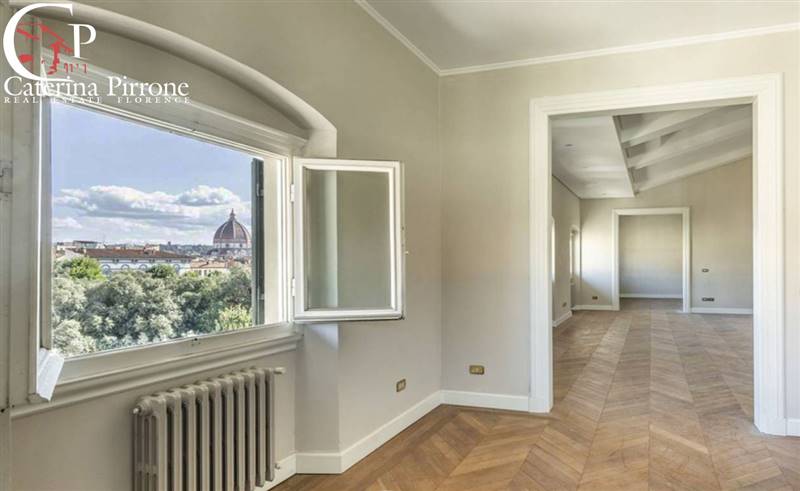Firenze Centro vendesi appartamento signorile con