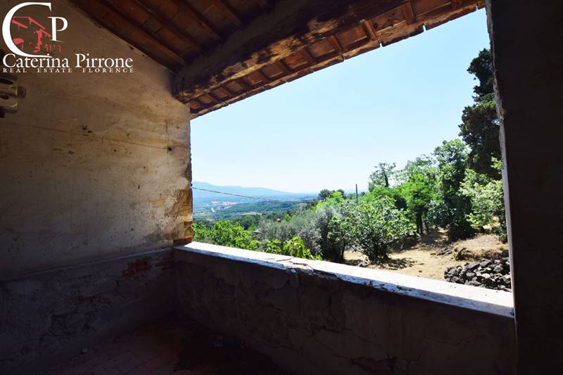 Rignano sull'Arno - Bisticci vendesi colonica da