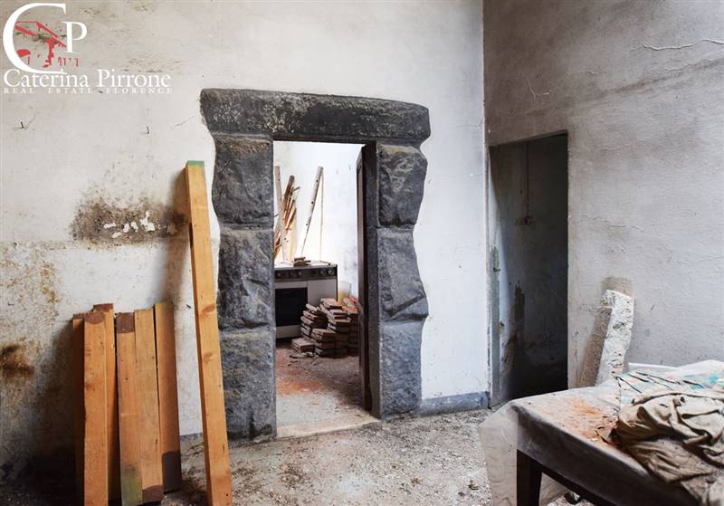 Rignano sull'Arno - Bisticci vendesi colonica da