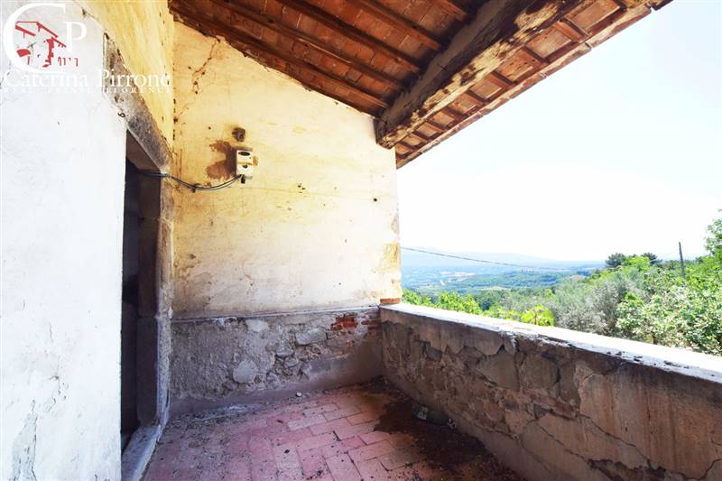 Rignano sull'Arno - Bisticci vendesi colonica da