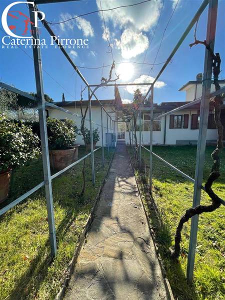 FIRENZE SUD VENDESI VILLA MODERNA
