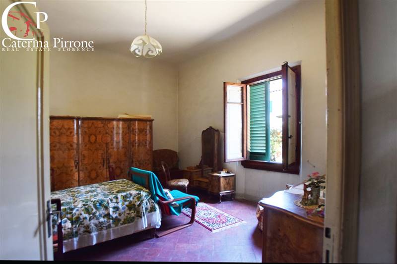 Sesto Fiorentino vendesi villino da ristrutturare