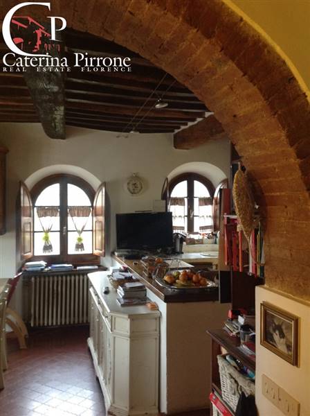 Vicchio, Barbiana vendesi immobile con giardino