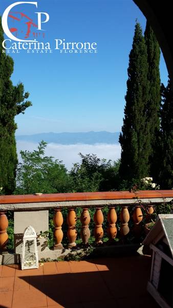 Vicchio, Barbiana vendesi immobile con giardino