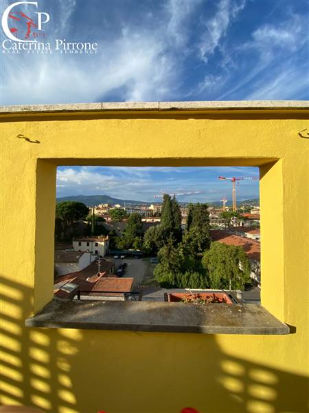 Firenze vendesi attico in via delle Porte Nuove