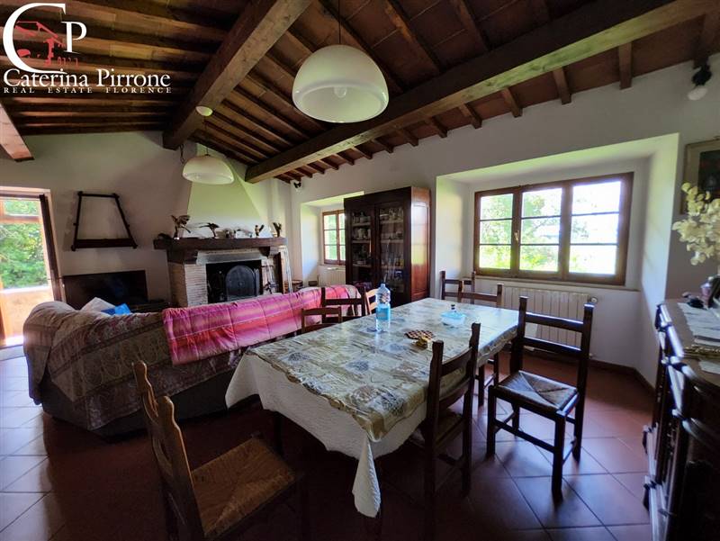 STRADA IN CHIANTI VENDESI COLONICA CON TERRENI