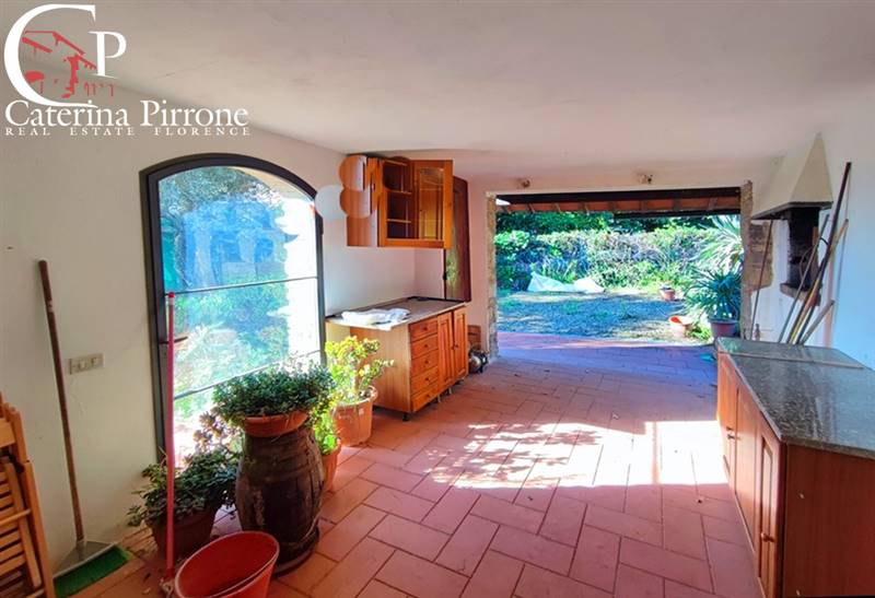 UGOLINO VENDESI COLONICA CON TERRENI