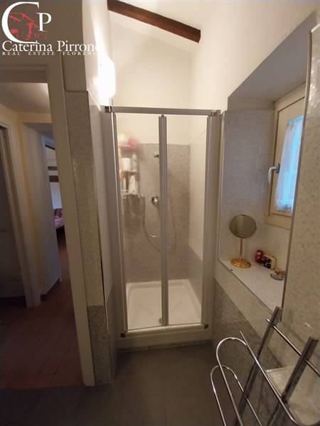 Vicchio vendesi porzione di colonica