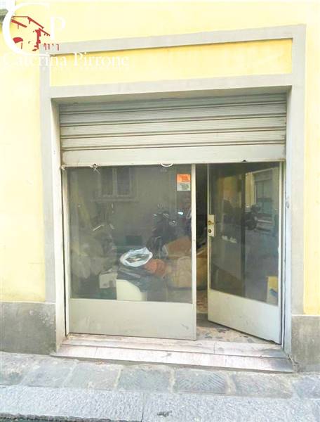 FONDO ARTIGIANALE/GARAGE IN VENDITA