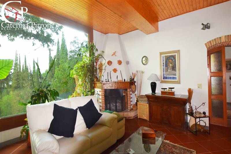 PELAGO VENDESI VILLA MODERNA