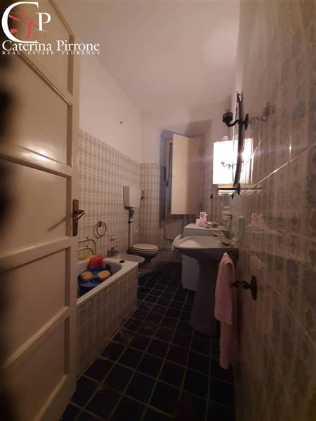 Vada vendesi appartamento da ristrutturare