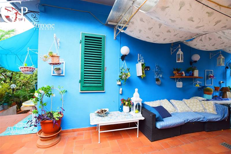 BIFAMILIARE INDIPENDENTE IN VENDITA CON GIARDINO