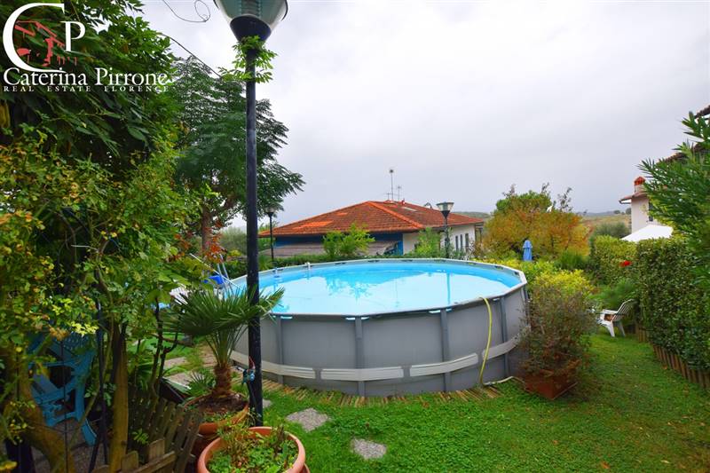 BIFAMILIARE INDIPENDENTE IN VENDITA CON GIARDINO