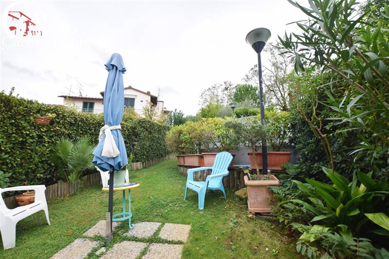 BIFAMILIARE INDIPENDENTE IN VENDITA CON GIARDINO