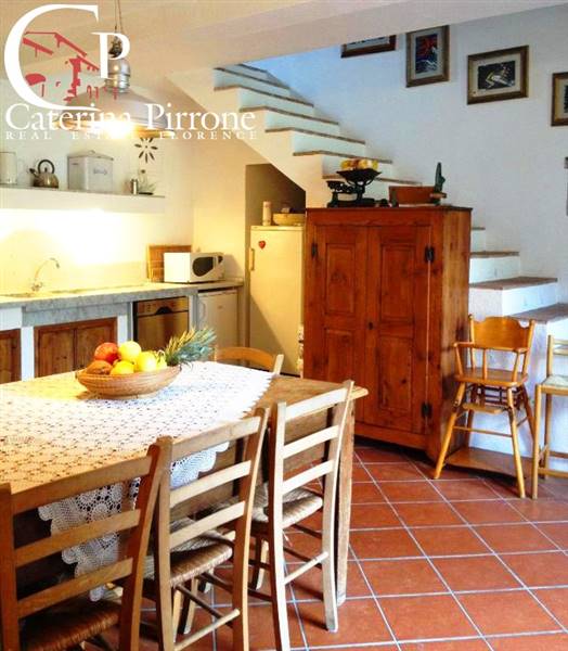 Montaione vendesi molino con fienile e terreno