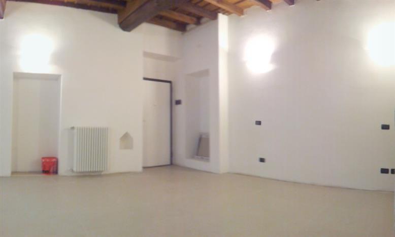 Appartamento ristrutturato in zona Campo Coni a Pavia