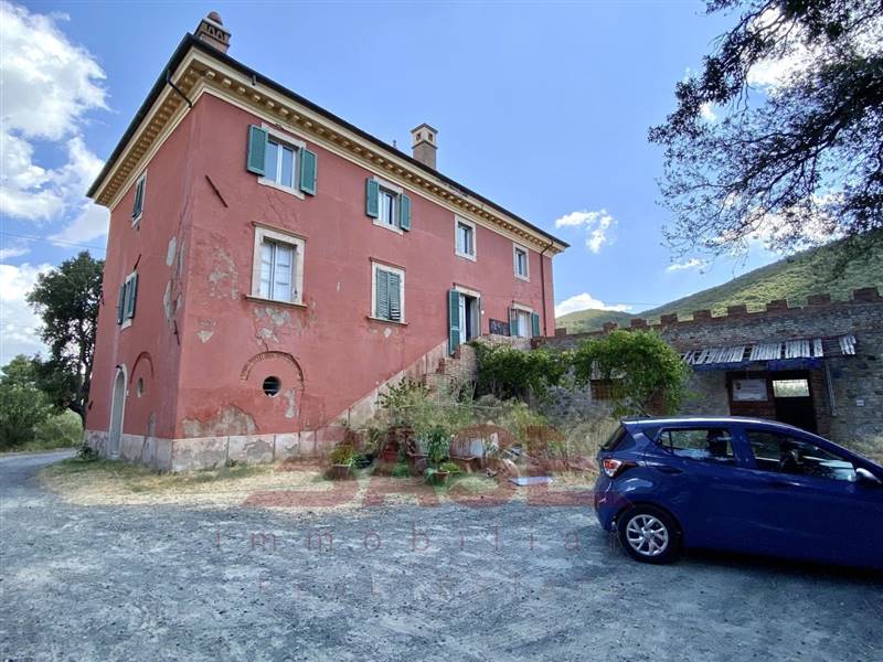 Villa in Via Giuseppe Mazzini 3 in zona Pomaia a Santa Luce