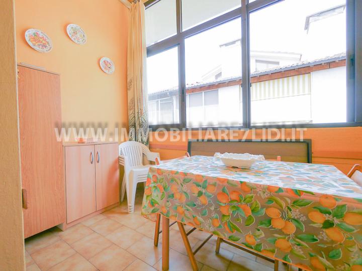 terrazzo verandato con barbecue