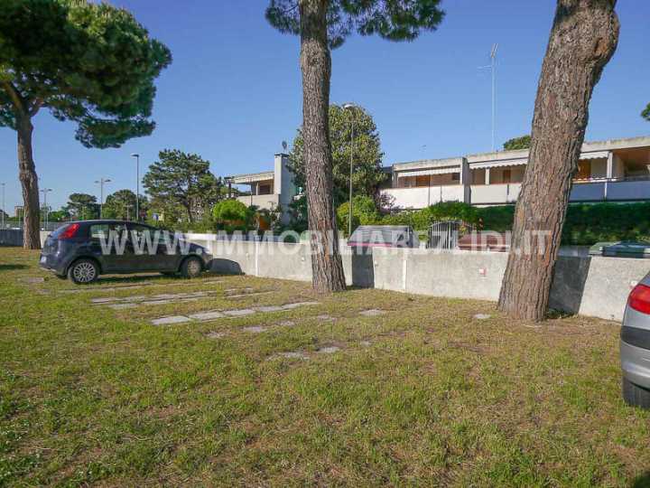 posto auto all'interno del complesso