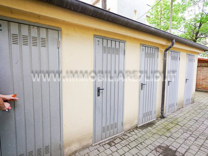 cantina a box di proprietà