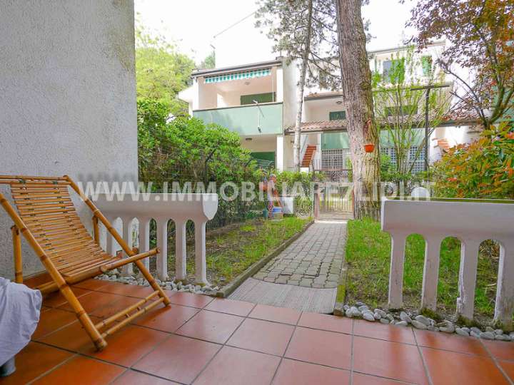 villetta esternamente