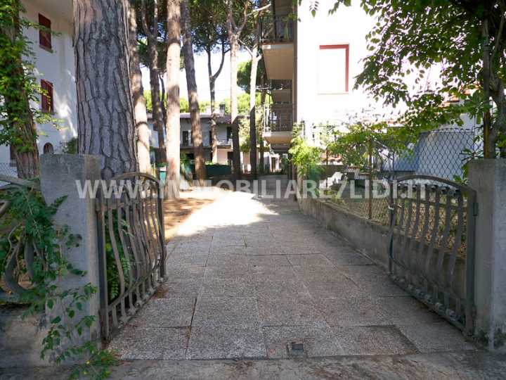 ingresso per i garage