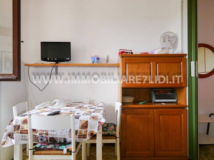 soggiorno con divano letto matrimoniale