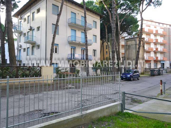 complesso esternamente