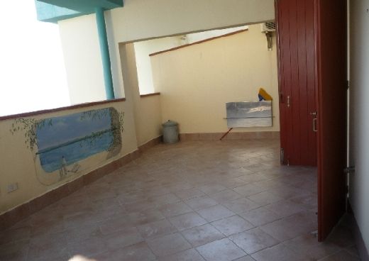 ampio terrazzo abitabile