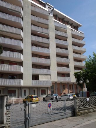 condominio esternamente