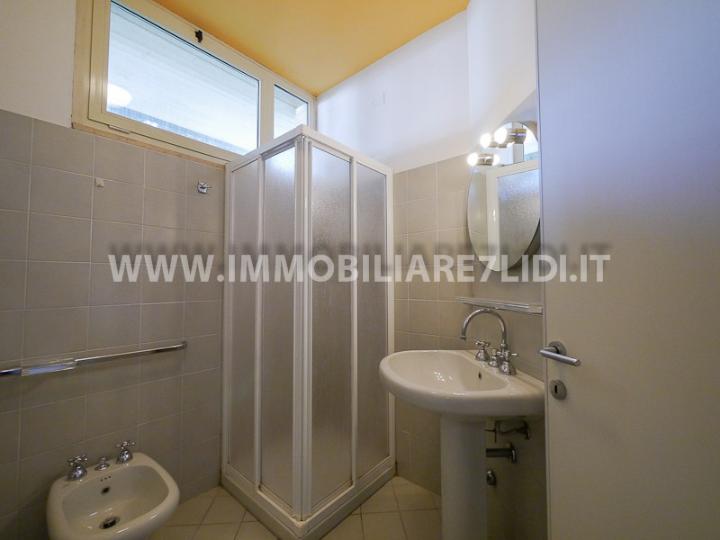 secondo bagno al 1° piano