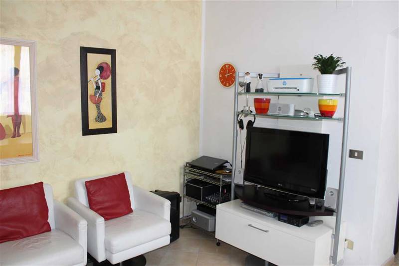 Carrara_Avenza_semindipendente_vendita (9).JPG